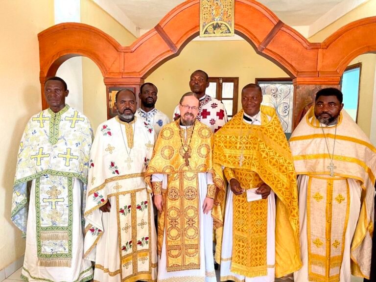 Самый пожилой президент в мире пустил в страну РПЦ: экспансия России в Африку продолжается