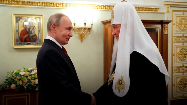 Гундяев – Путину: «Хорошо, когда Церковь — часть государственного аппарата»