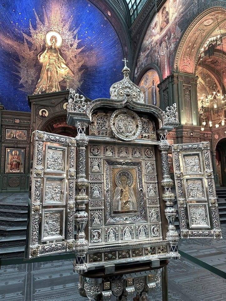 An image of the invasion of Ukraine has appeared in Russia’s main military cathedral