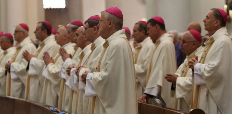 Католическая церковь в Польше готовит план действий на случай войны