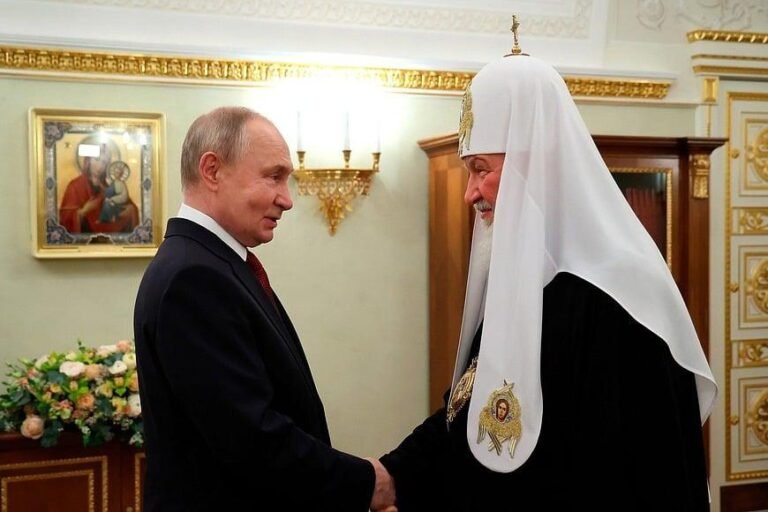 Instead of expelled diplomats, clergy of the Russian Orthodox Church. Russia seeks to expand its influence in the Czech Republic