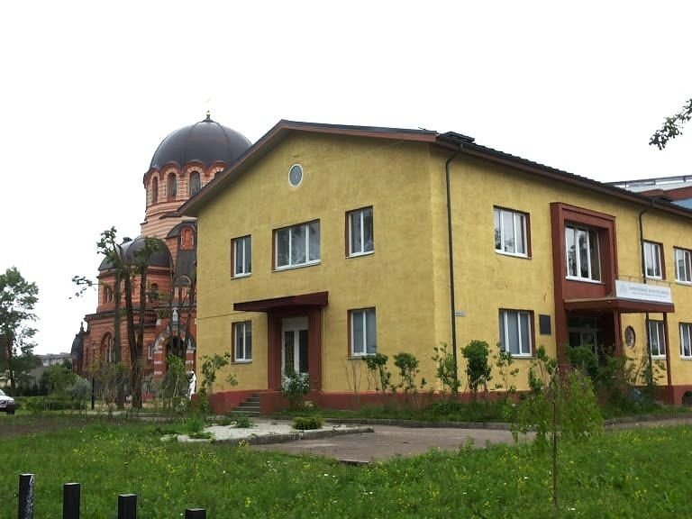 В Эстонии православная гимназия мошенническим путем получала большие сумы из бюджета