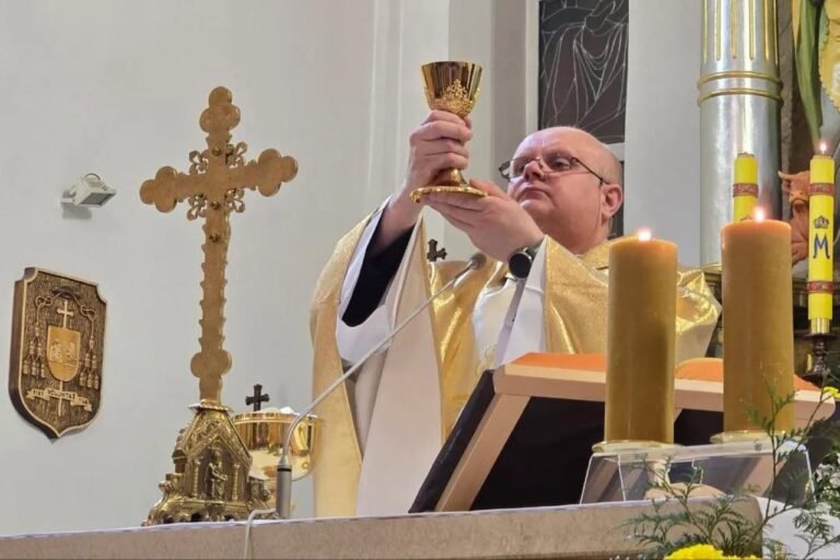 Three well-known Catholic priests are to leave Belarus by decision of the authorities
