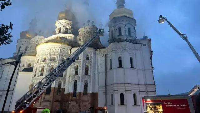 “Nothing Is Sacred.” World Leaders Call for Russia to Be Held Accountable for Strike on the Kyiv Monastery