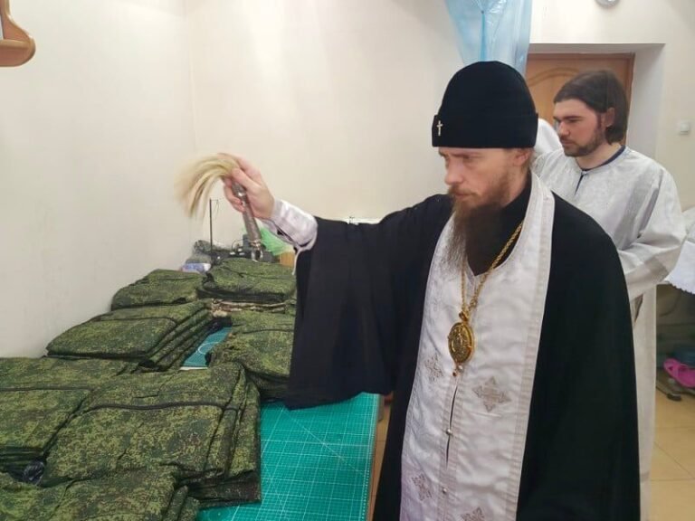 В соборе РПЦ шьют одежду для участников войны против Украины
