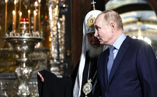 Московская патриархия координирует с ФСБ преследование антивоенного духовенства – религиовед