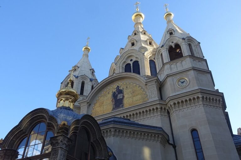 Russian Foreign Ministry: ROC Parishes in Europe Face Frozen Accounts and Rental Refusals